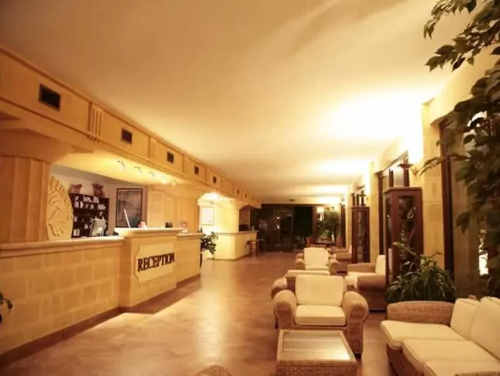 Hotel Oasi Di Selinunte Castelvetrano 4*,