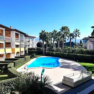 https://casa-santi-il-silenzio-tra-lago-e-montagna.it-lombardy.com