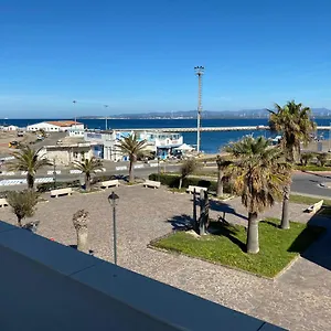 https://i-fenicotteri-appartamenti-sul-mare.in-sardinia.net